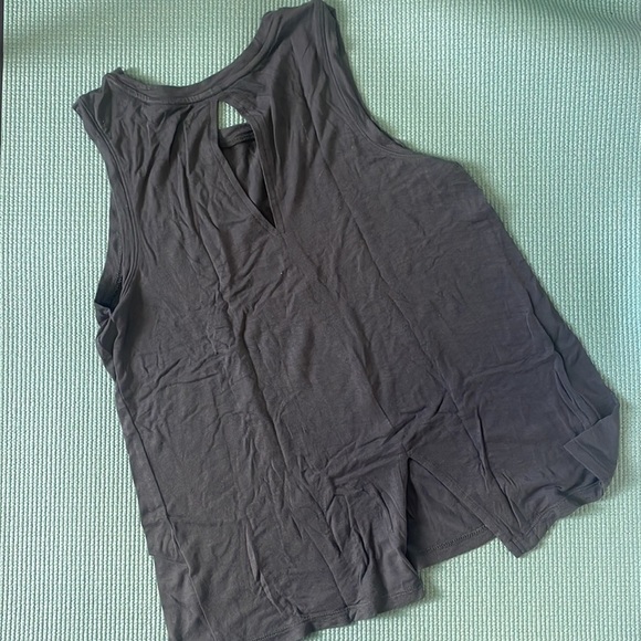 ~5/$20~ Halogen Ultrasoft Tank - xs - Picture 3 of 3